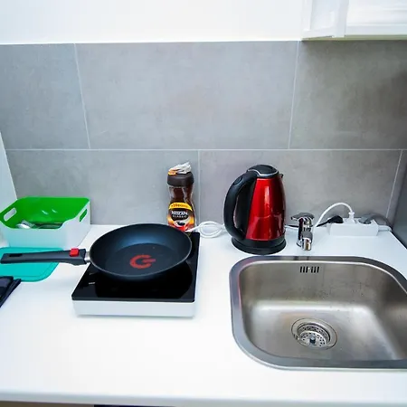 Modern Living Studio Kueche Netflix Inklusive Top Lage Нюрнберг Экстерьер фото