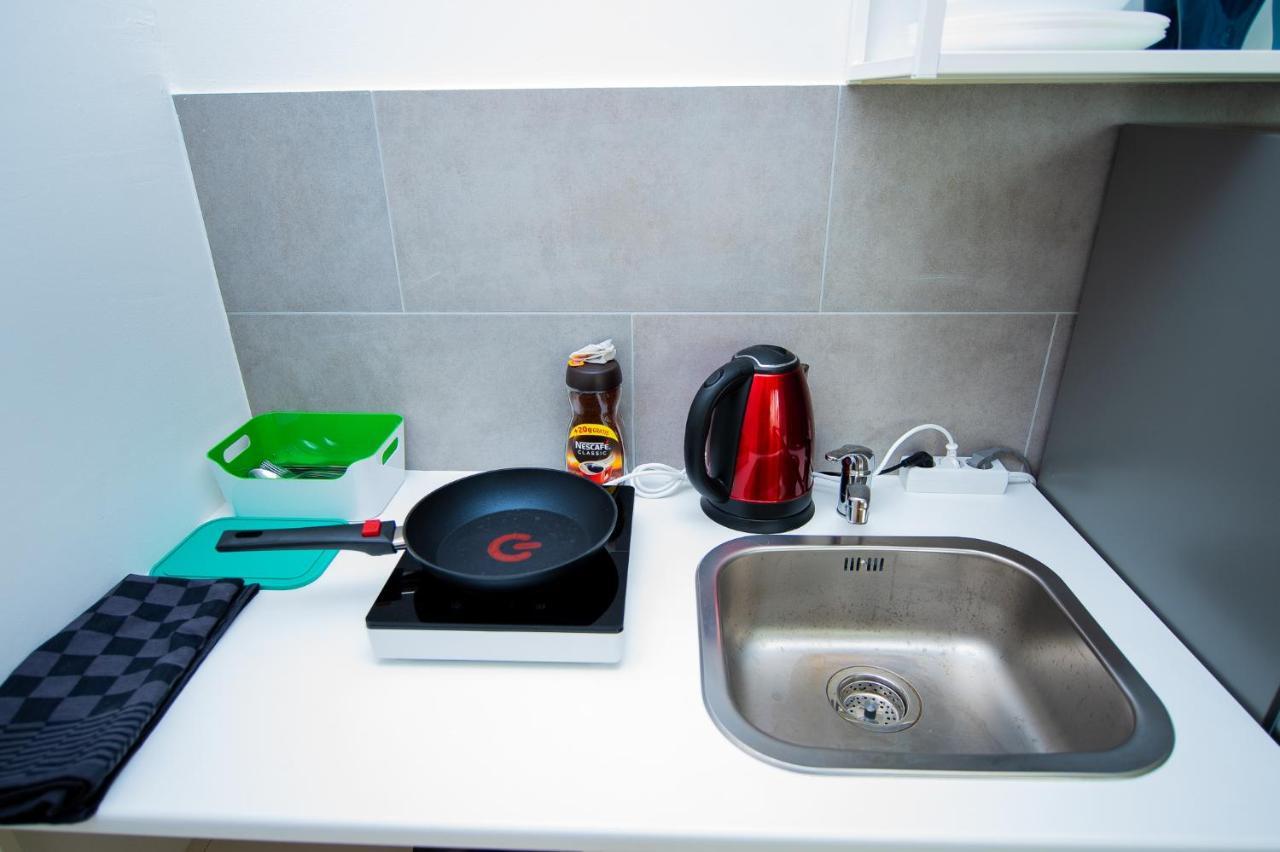 Modern Living Kueche Netflix Inklusive Lage * Neurenberg