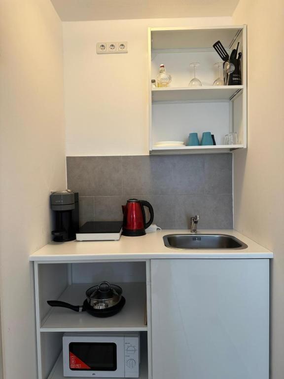 Modern Living Kueche Netflix Inklusive Lage * Neurenberg